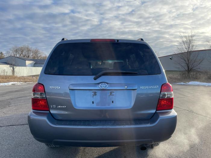 2004 toyota highlander std with 199026 miles for sale near elk-river, minnesota 90433a5e41d340c8a9f93a7a3a6b3fdc.jpg