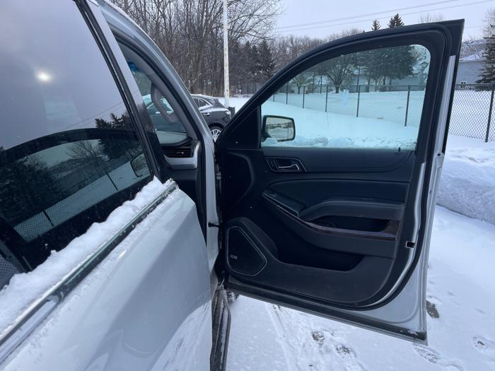 2015 chevrolet suburban lt-1500-4wd with 195173 miles for sale near white-bear-lake, minnesota 9049c3dee3124983ab90e2b54f232e1f.jpeg