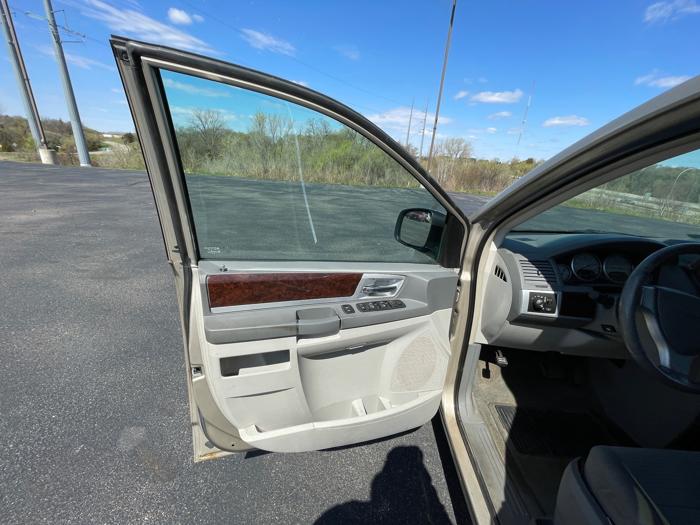 2009 chrysler town-&-country touring with 240699 miles for sale near clearwater, minnesota 905fea041fc84d44964d87fba614c768.jpeg