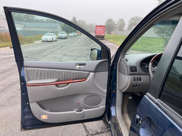 2005 toyota sienna xle-awd with 227174 miles for sale near elk-river, minnesota 9091d8f667044420bbf23830563d72f7.jpeg