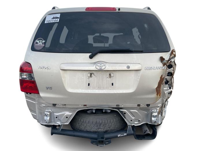 2006 toyota highlander v6-2wd-with-3rd-row-seat with 194228 miles for sale near elk-river, minnesota 90acaba640414d2d91c33db4063f616c.jpg