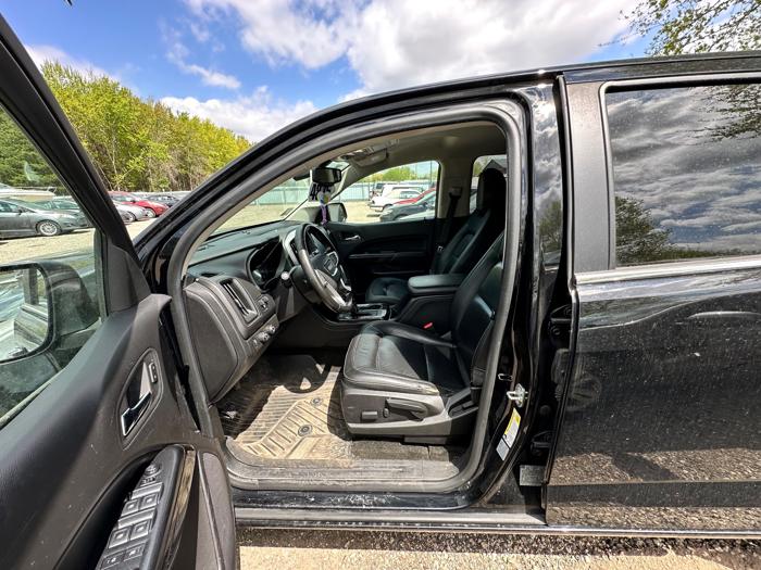 2017 gmc canyon slt-crew-cab-4wd-short-box with 186912 miles for sale near elk-river, minnesota 90b0e2c1b4264f4388afba0e7650abca.jpeg