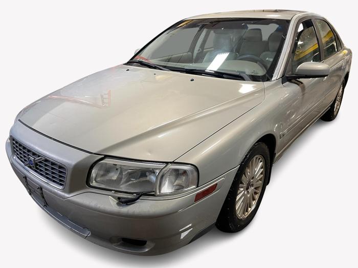 2004 volvo s80 base with 115570 miles for sale near elk-river, minnesota 90cce58e6ef0471e9a40d4bf1dd816f8.jpg