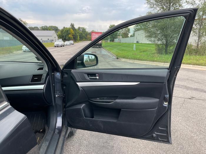 2011 subaru outback 2.5i-premium with 148791 miles for sale near elk-river, minnesota 90f3cbf301b74881b91b54c058a5a263.jpeg