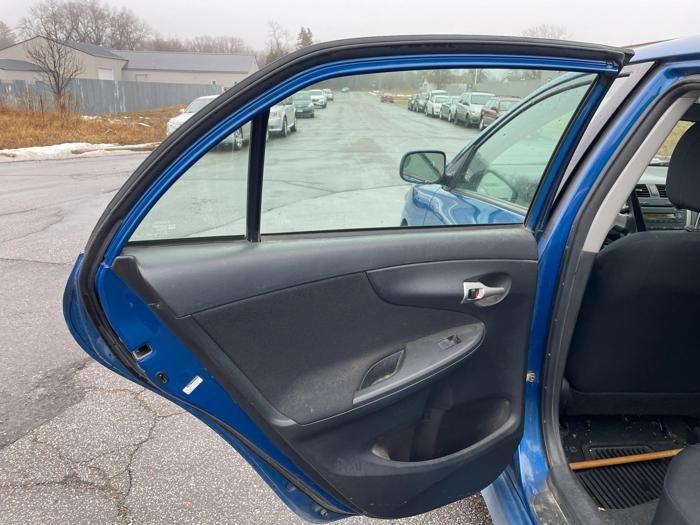 2009 toyota corolla base with 179173 miles for sale near elk-river, minnesota 9119f449b3f64637911ea9c4a07edd39.jpg