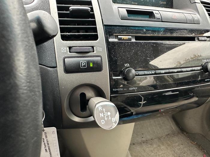 2009 toyota prius 4-door-liftback with 170339 miles for sale near elk-river, minnesota 9132cc41d8b14c36ad80367696367a6c.jpg