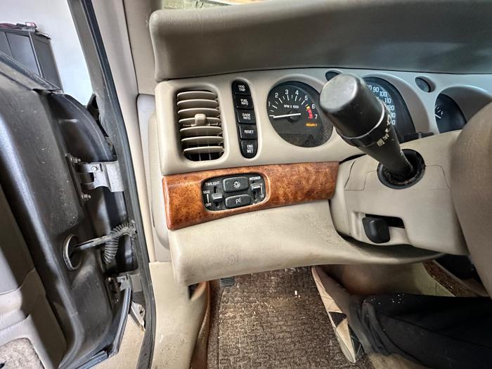 2001 buick lesabre limited with 147154 miles for sale near elk-river, minnesota 915a017733b84fccae9ec95c28ac88d5.jpeg