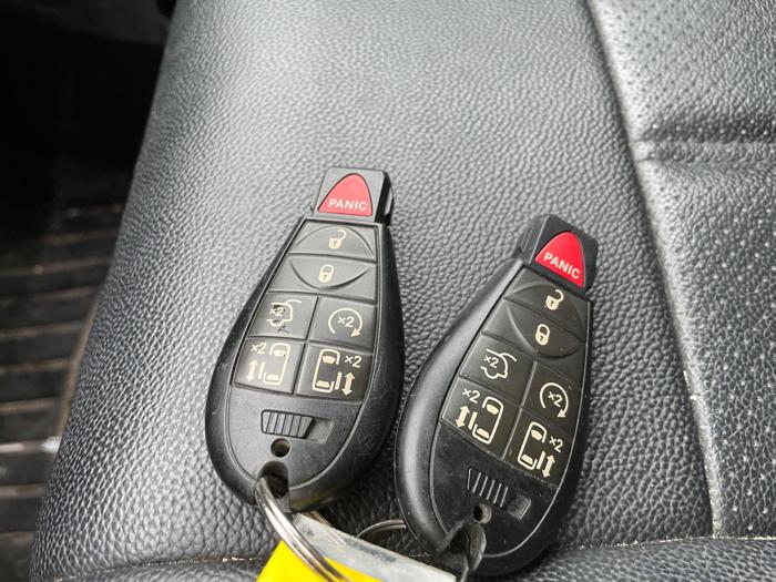 2016 dodge grand-caravan r-t with 148594 miles for sale near elk-river, minnesota 9177ba1d0d144fe38c1245b4c870b00f.jpeg