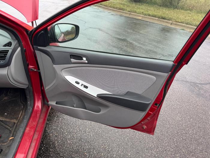 2012 hyundai accent gs-5-door with 169292 miles for sale near elk-river, minnesota 919e02f2488447ba83bde54249fadab6.jpg