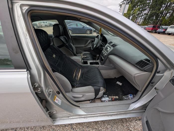 2010 toyota camry le-6-spd-at with 117426 miles for sale near elk-river, minnesota 91d1a8656c114d4b8721035eb021de85.jpg