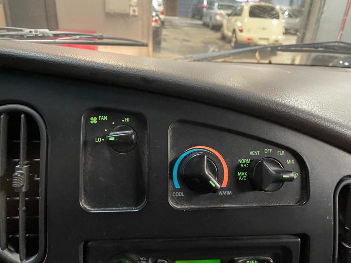 2000 ford e-250 with 144106 miles for sale near elk-river, minnesota 91e45e224504469fb1ed87582cc6519e.jpg