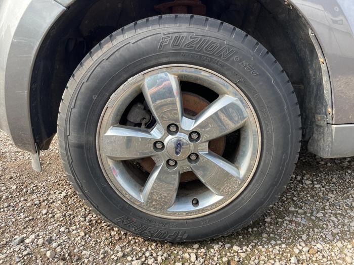 2009 ford escape limited-4wd-v6 with 193045 miles for sale near elk-river, minnesota 9236d6a802be4a919eec4cc6ce4797f1.jpg