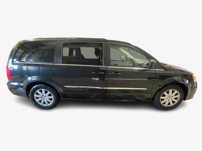 2014 chrysler town-&-country touring with 142575 miles for sale near elk-river, minnesota 9264558233f845d09ed52a436c677ba1.jpg