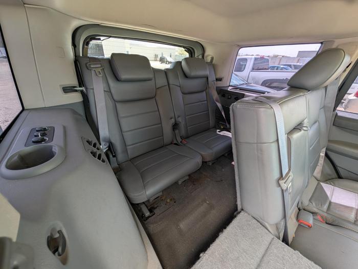2006 jeep commander 4wd with 119557 miles for sale near elk-river, minnesota 92947f6217f647ed812b3fa31fdf9737.jpg