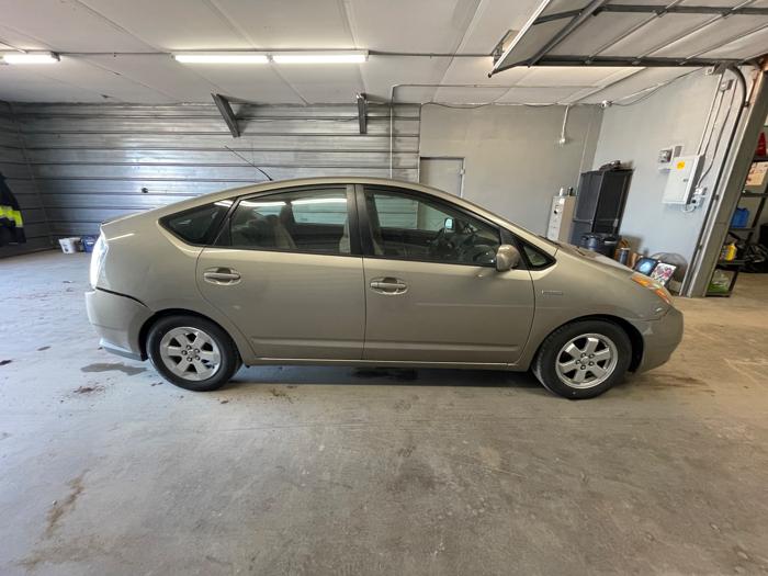 2006 toyota prius 4-door-liftback with 175609 miles for sale near elk-river, minnesota 932fb5fa750d4c13b892b536bafd5846.jpeg
