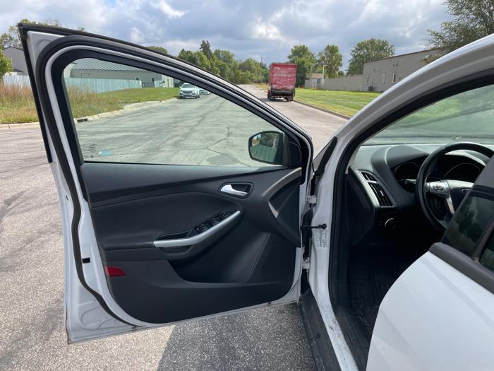 2013 ford focus se-sedan with 167983 miles for sale near elk-river, minnesota 93352f2da6ca4b9585c74440136e6585.jpeg
