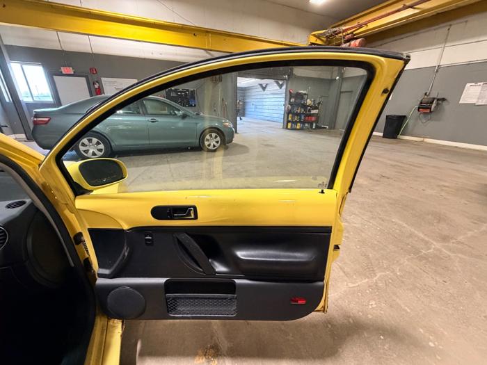 2007 volkswagen new-beetle 2.5l with 122594 miles for sale near elk-river, minnesota 933ffd388464478a8f23dbf8240c76f6.jpeg