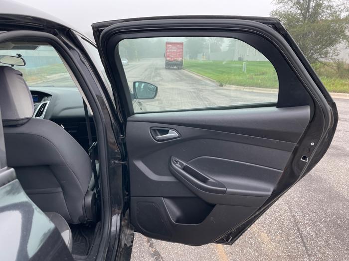 2013 ford focus se-sedan with 141999 miles for sale near elk-river, minnesota 934e0f3cc233422580c9c097bb004274.jpeg