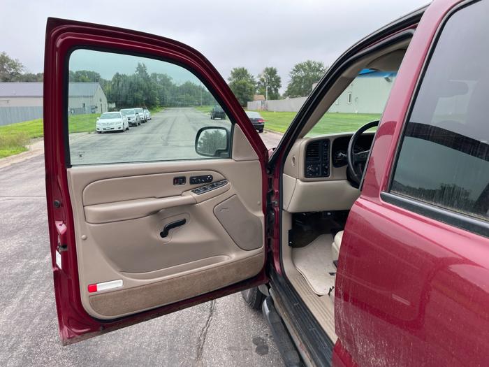 2004 chevrolet suburban 1500-4wd with 315133 miles for sale near elk-river, minnesota 936f8c7ab86a4342bf5d2c827f7394c2.jpeg
