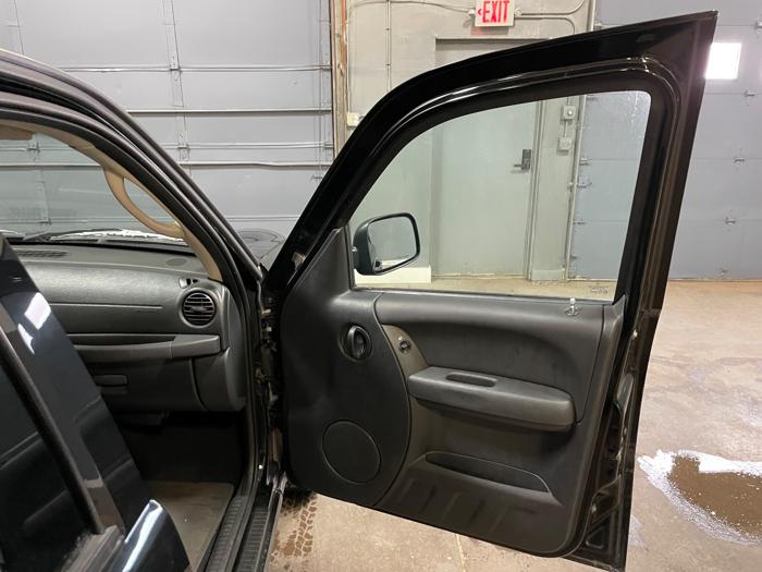 2004 jeep liberty sport-4wd with 104085 miles for sale near elk-river, minnesota 938258a6d67f41e2aaf626a88d2a7314.jpeg