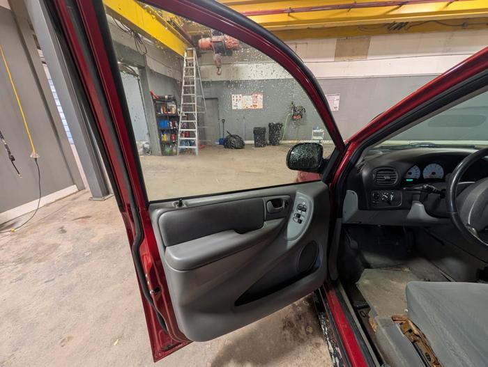 2007 dodge grand-caravan sxt with 105090 miles for sale near elk-river, minnesota 93878f47cffd452cbb4f89ff42cacff9.jpg