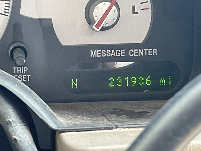 2004 mercury mountaineer convenience-1 with 231936 miles for sale near elk-river, minnesota 938bc6ca2baf4061ad1a128e34695198.jpeg