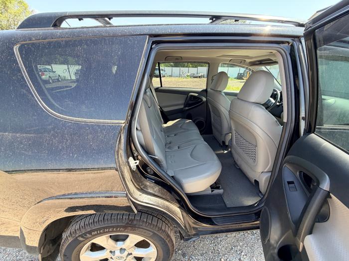 2012 toyota rav4 limited-v6-4wd with 147807 miles for sale near elk-river, minnesota 938c42ea7e814913be4b24a9a7fb505b.jpeg
