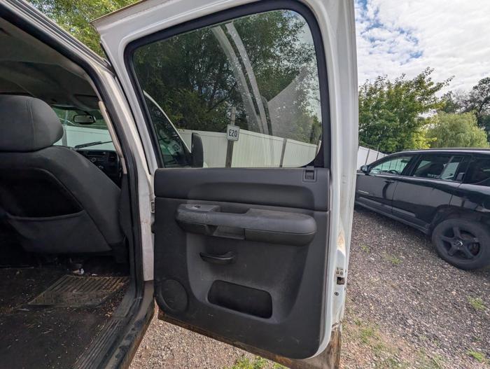2007 gmc sierra-2500hd sle1-crew-cab-4wd for sale near elk-river, minnesota 93b7226869bd49a68249b30366f595ce.jpg