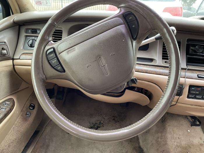1997 lincoln town-car sel with 257716 miles for sale near elk-river, minnesota 93b78c90dd3e4105b4653f6e2e98e747.jpg