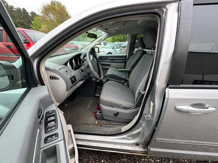 2008 dodge grand-caravan sxt with 148013 miles for sale near elk-river, minnesota 94077500a4c049e3b5364de2cc9790a5.jpeg