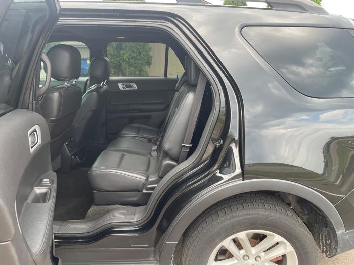 2015 ford explorer xlt-4wd with 162231 miles for sale near burnsville, minnesota 94186098094d415aaa9d80881ad46aae.jpeg