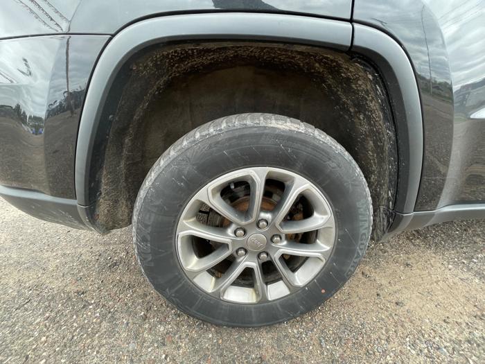 2015 jeep grand-cherokee limited-4wd with 159264 miles for sale near elk-river, minnesota 942c276017c944c88f748218d3740564.jpeg
