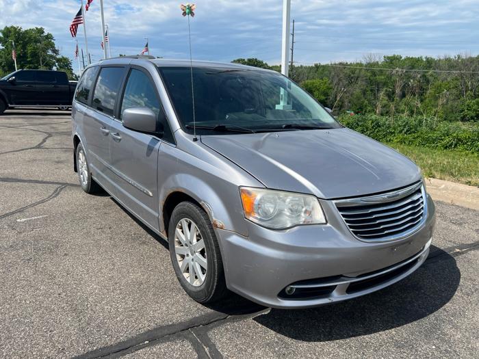 2013 chrysler town-&-country touring with 186361 miles for sale near savage, minnesota 9438175b3d9c4058986a23f201d1fe9e.jpeg