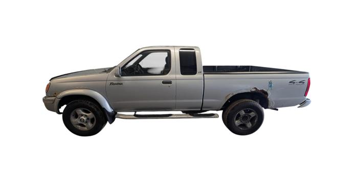 2000 nissan frontier xe-v6-king-cab-4wd with 105652 miles for sale near elk-river, minnesota 9442f64a33724d8c8e2232fe24b4394d.jpg