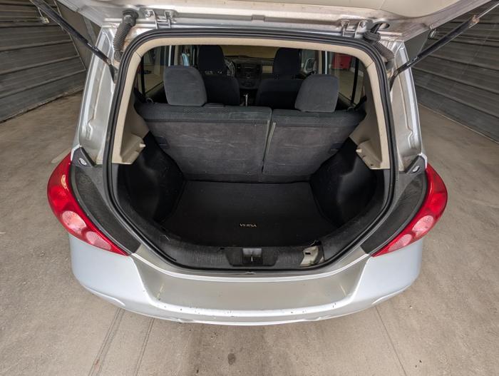 2011 nissan versa 1.8-sl-hatchback with 202864 miles for sale near elk-river, minnesota 948e58b23de740468206a378c92e49d1.jpg