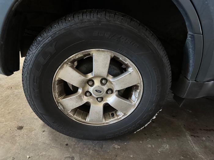 2011 ford escape limited-4wd with 193228 miles for sale near elk-river, minnesota 94949d7355734102b46cb9368435233a.jpeg