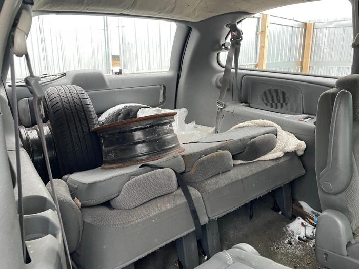 2007 chrysler town-and-country base-lx with 190974 miles for sale near elk-river, minnesota 9494b2a555a04b60880b8ab6dc77eec2.jpg