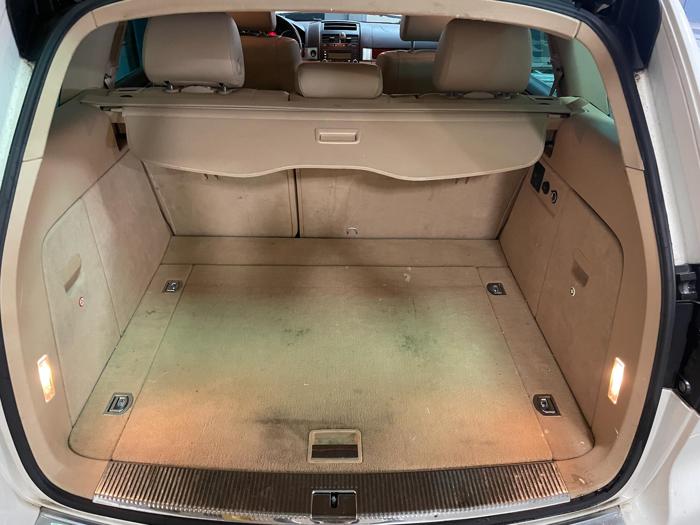 2006 volkswagen touareg with 203118 miles for sale near elk-river, minnesota 9510f44943b44a12aaf7f07592178dd4.jpg