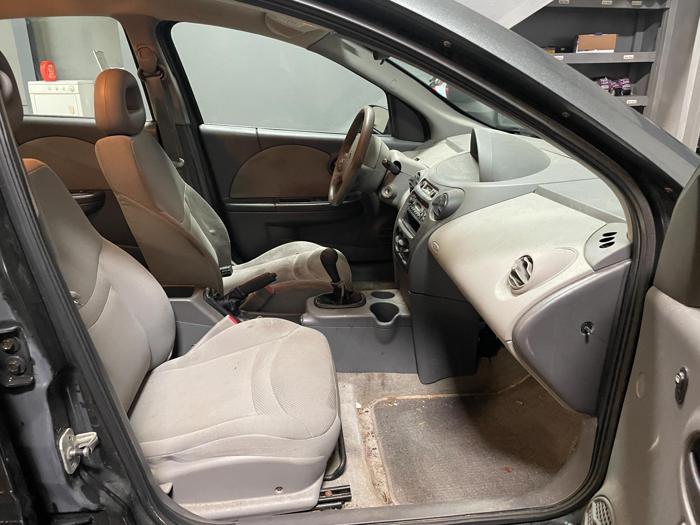 2003 Saturn Ion