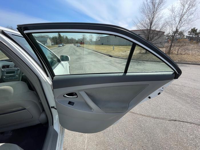 2007 toyota camry-hybrid sedan with 180284 miles for sale near elk-river, minnesota 95601f41956b48c68cd176f11db6d3c6.jpeg