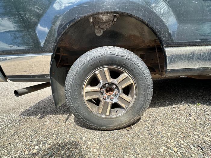 2006 ford f-150 fx4-supercab with 269510 miles for sale near elk-river, minnesota 95a305975a4d45839f6863368e83878c.jpeg