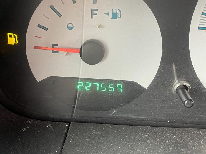 2006 chrysler town-and-country base-lx with 227559 miles for sale near elk-river, minnesota 95ba17058350490288125d1ed2e2d75a.jpg