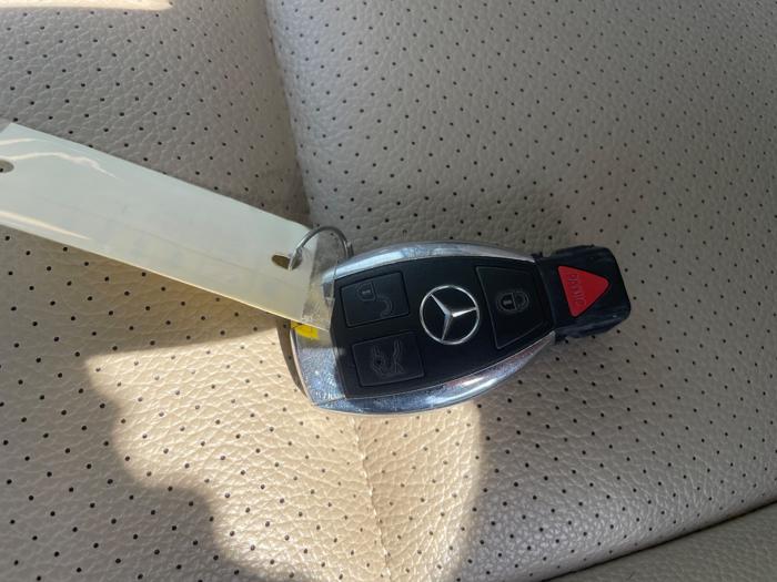 2010 mercedes-benz glk-class glk350-4matic with 139019 miles for sale near jordan, minnesota 95ce85a7de1746d3a82e6962ea01c37b.jpeg