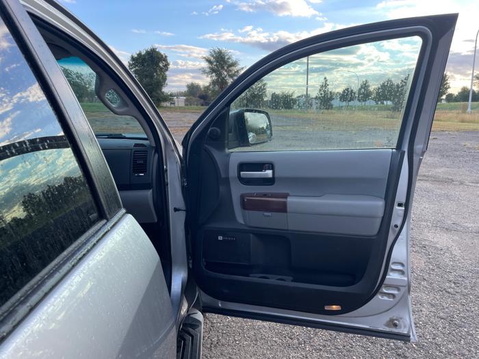 2011 toyota sequoia plantium-4wd-ffv with 210069 miles for sale near hastings, minnesota 95d83c7e62eb4638ae4fd3b19fc5e238.jpeg