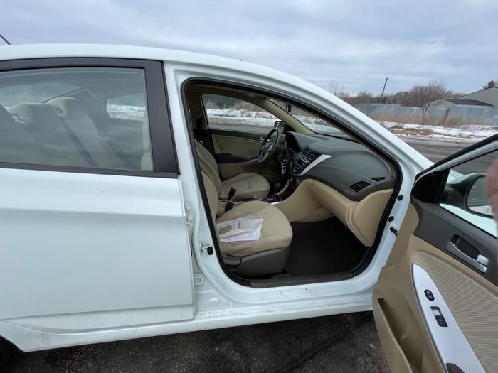 2014 hyundai accent gls-4-door with 168208 miles for sale near elk-river, minnesota 95d9e7e1d49f4957a2ea81fcb839de8c.jpeg