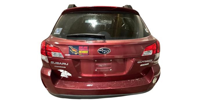 2013 subaru outback 2.5i-premium with 331394 miles for sale near elk-river, minnesota 95e9476dea3a458b8a1bd4ffc8423dbd.jpg