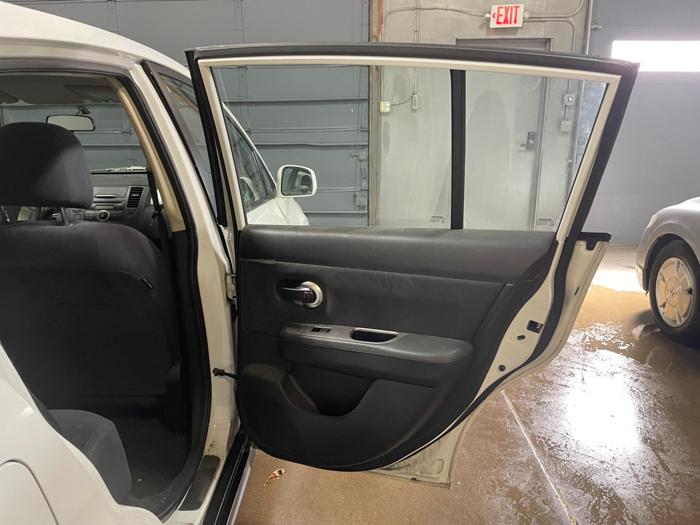 2007 nissan versa s with 95556 miles for sale near elk-river, minnesota 95ed17e0a0f94c16b7ad7ba71de721bd.jpg