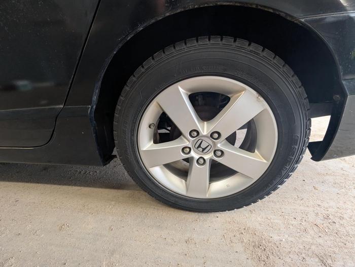 2009 honda civic lx-s-sedan-5-speed-mt with 105228 miles for sale near elk-river, minnesota 95f6a29b3abd4192a4d337d3bf8e89d2.jpg