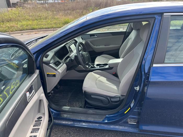 2016 hyundai sonata se with 120648 miles for sale near elk-river, minnesota 95f7b793a614440cb792c82781d1aaa0.jpg