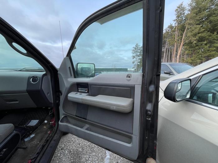 2004 ford f-150 xl with 243495 miles for sale near elk-river, minnesota 95fc06e5a532468fb288d93845aa2eb3.jpg